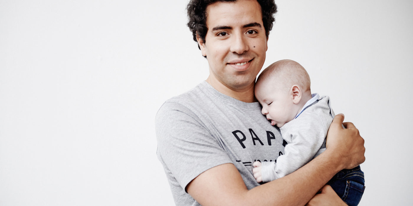 Abdel, papa poule de Basile, 5 mois.