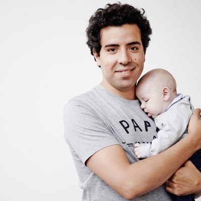 Abdel, papa poule de Basile, 5 mois.