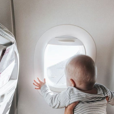Avion, train, voiture : nos astuces pour voyager sereinement, même avec les enfants