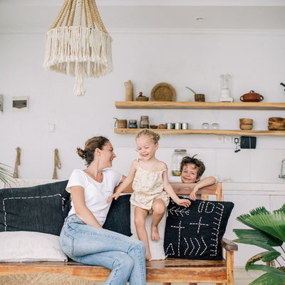 Jeanne Dieuzaide de Studio Romeo : « Le yoga est un allié dans l’éducation de mes enfants. »