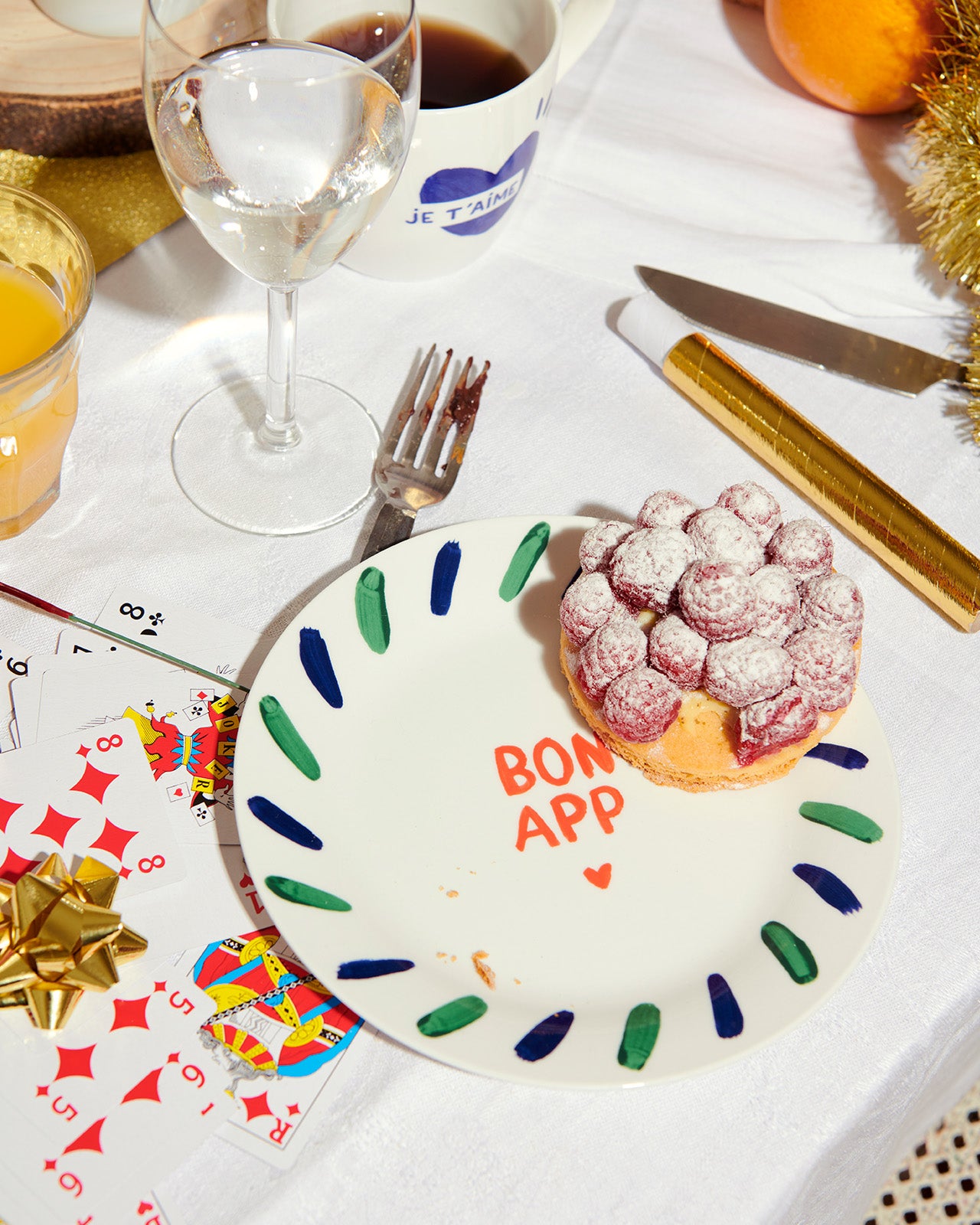 L'assiette Bon App en porcelaine – émoi émoi