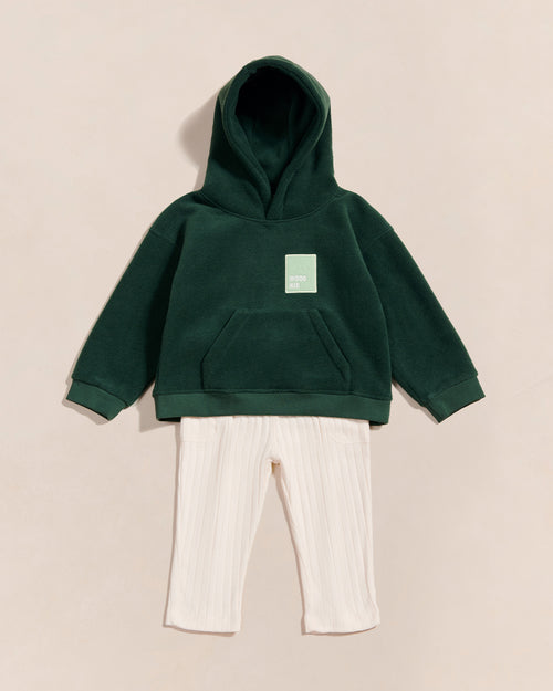 Le hoodie Wood kid vert nuit et le pantalon Lars crème - émoi émoi   - 1 