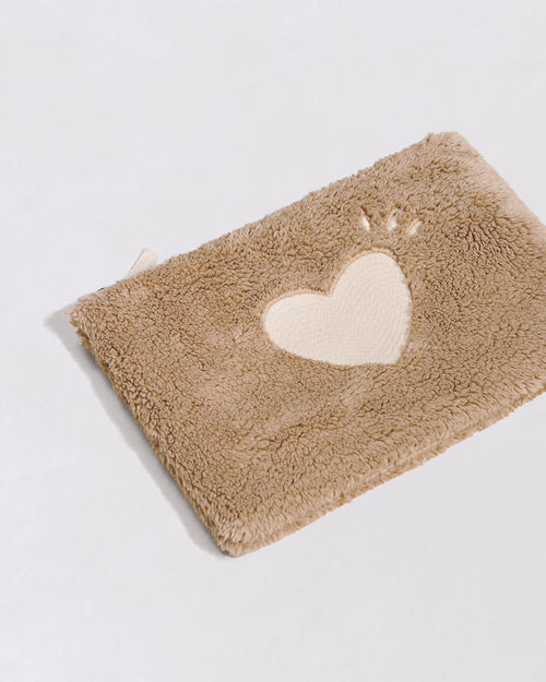 La pochette Cœur en moumoute - beige - émoi émoi   - 1 