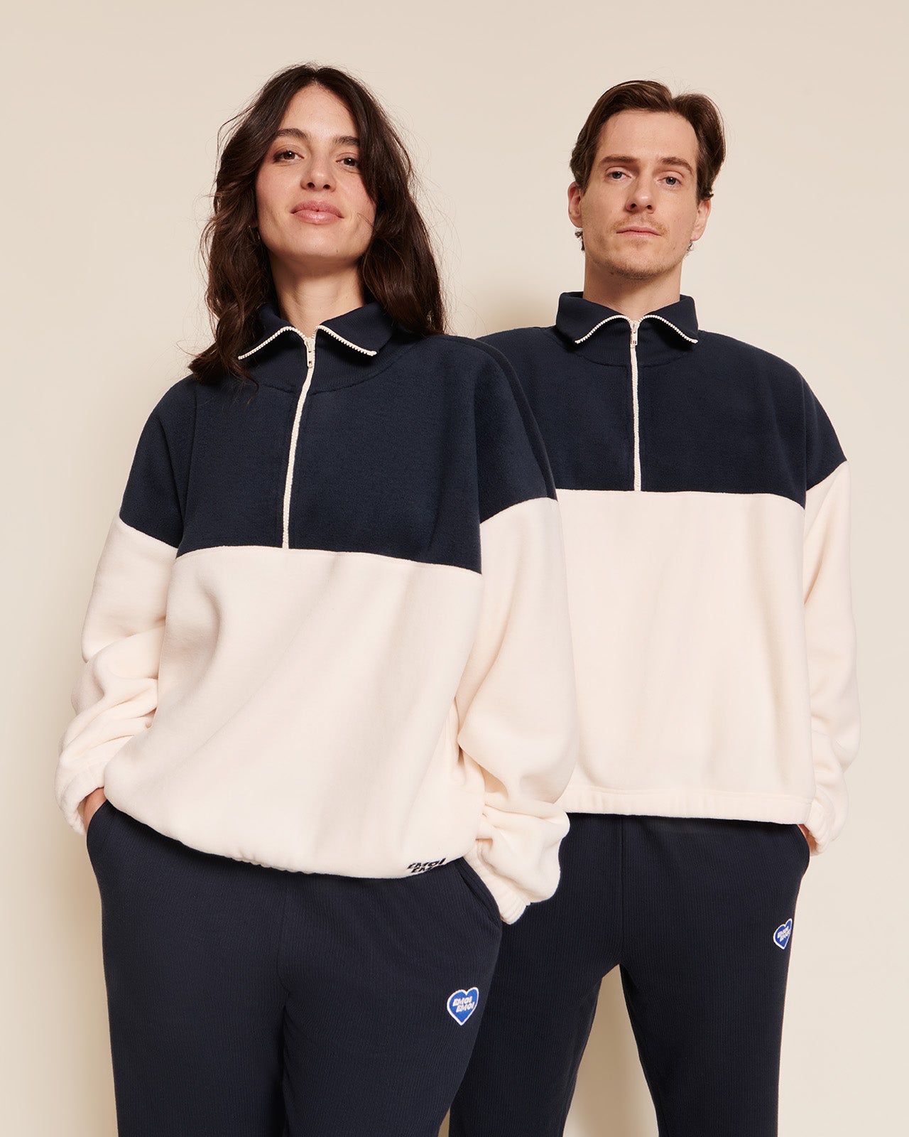 Le sweat Sven en polaire recyclée - crème / nuit