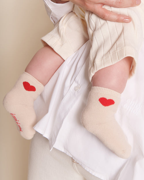 Les chaussettes bébé Coeur - crème - émoi émoi   - 2 