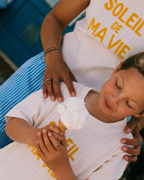 Le t-shirt Soleil de ma vie enfant en coton bio - crème - émoi émoi   - 4 