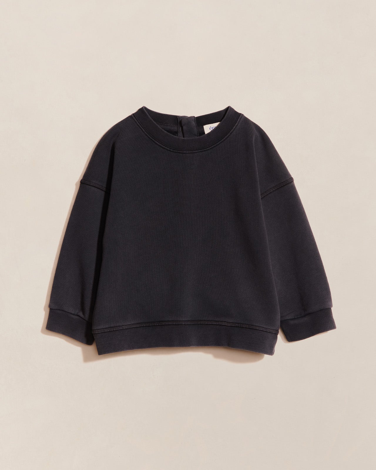 Le sweat Sammy en coton bio - garment dye stone washed