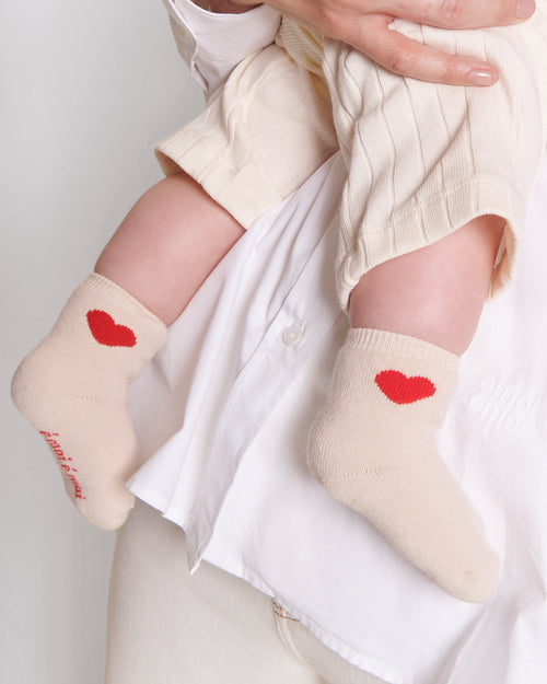 Les chaussettes bébé Coeur - crème - émoi émoi   - 2 