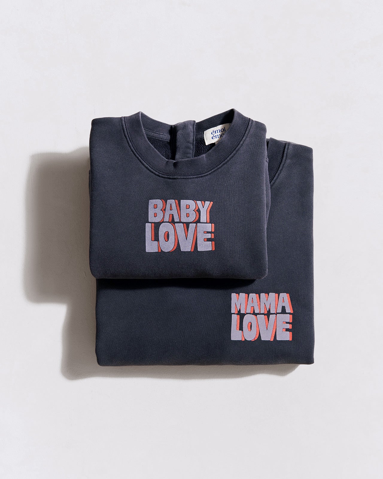Le duo de sweats Baby love x Mama love - garment dye stone washed