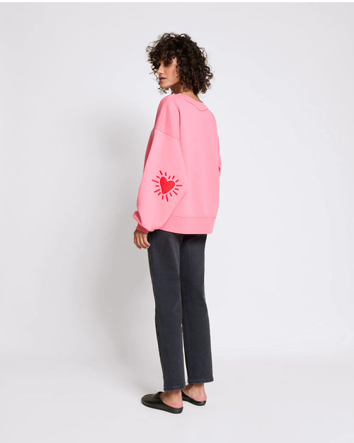 Le sweat Coeur solaire femme avec coudières en coton bio - rose - émoi émoi   - 4 