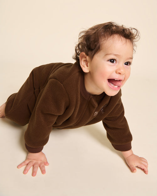 La mini combinaison Baby sunshine en polaire recyclée - chocolat - émoi émoi   - 4 