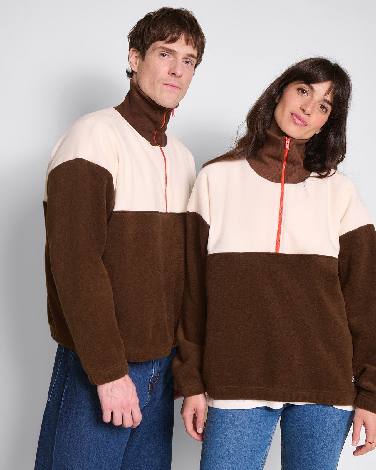 Le sweat Sven en polaire recyclée - crème / chocolat