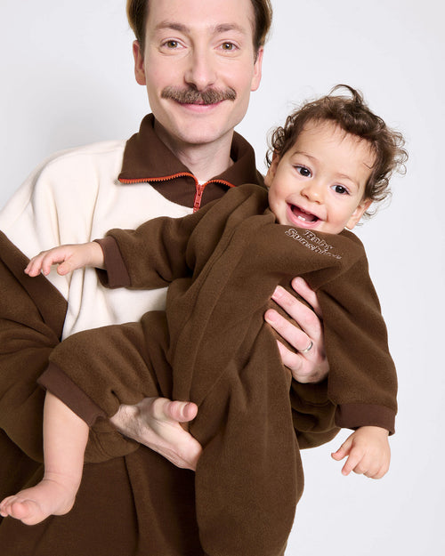 La mini combinaison Baby sunshine en polaire recyclée - chocolat - émoi émoi   - 2 