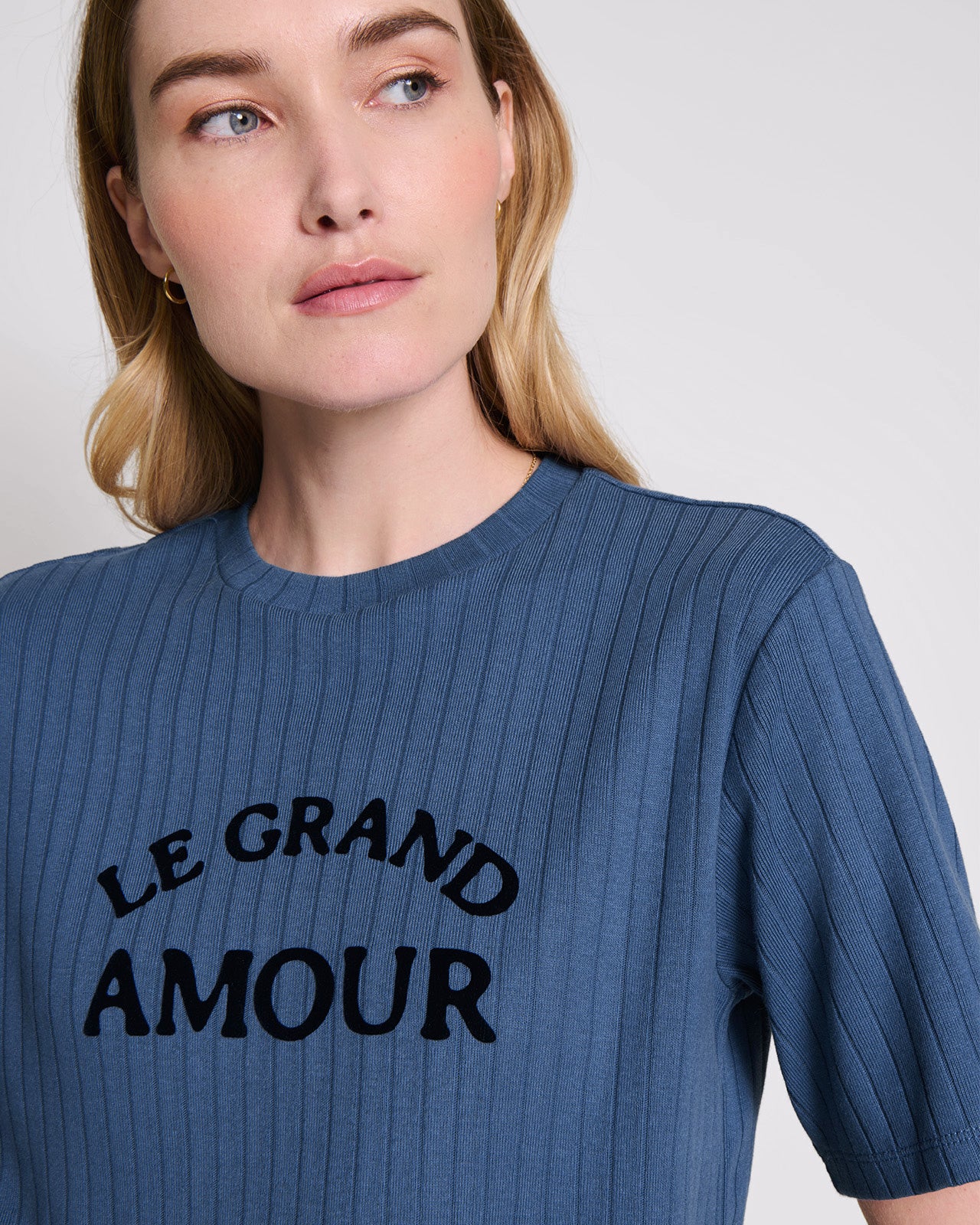 Le t-shirt Le grand amour femme en coton bio - bleu