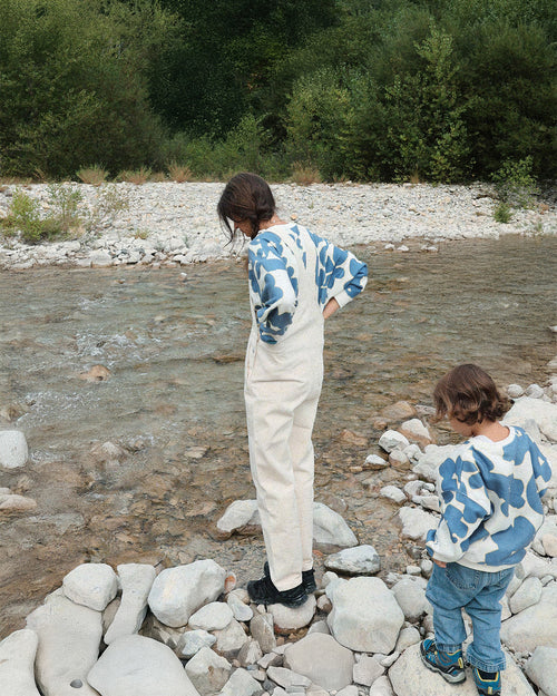 Le duo de sweats en polaire recyclée imprimée - fleurs du lac - émoi émoi   - 2 