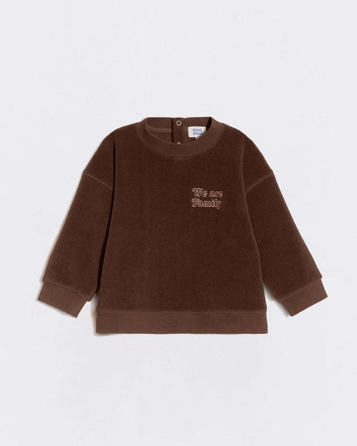 Le sweat We are family enfant en polaire recyclée - chocolat - émoi émoi   - 1 