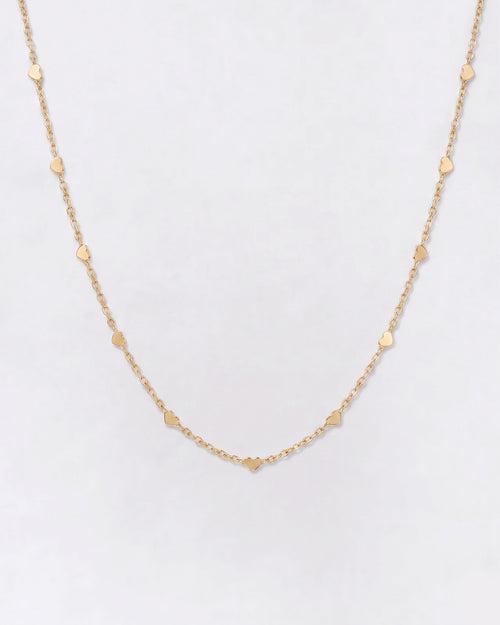 Le collier en maille Coeurs doré à l'or fin recyclé 18 carats - émoi émoi   - 1 