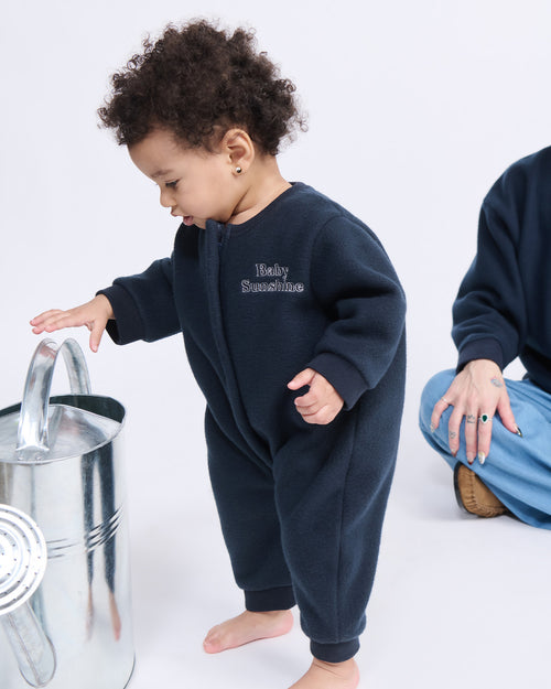 La mini combinaison Baby sunshine en polaire recyclée - bleu nuit - émoi émoi   - 2 