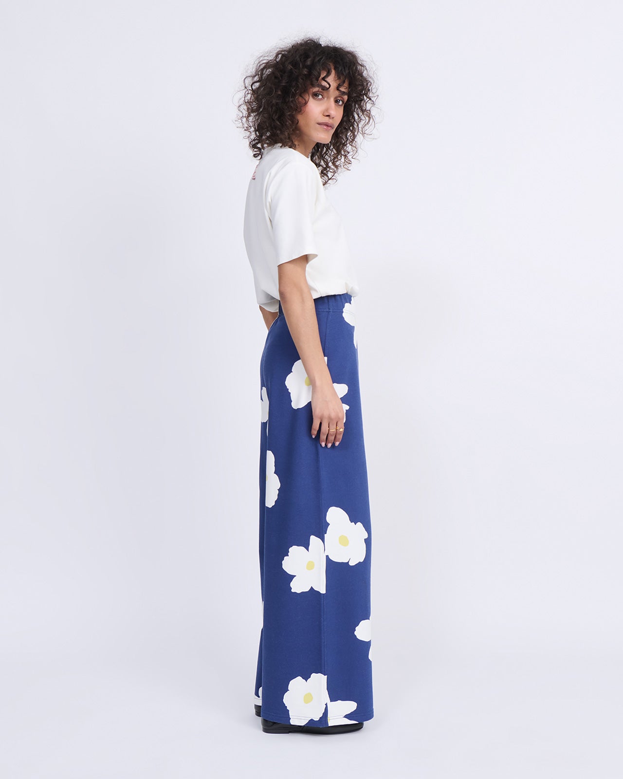 Le pantalon Pauline en coton bio - Fleur bleue XL