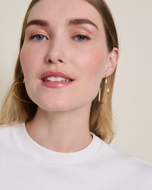 Les créoles Grands Cœurs - dorées à l'or fin 24 carats - émoi émoi   - 4 