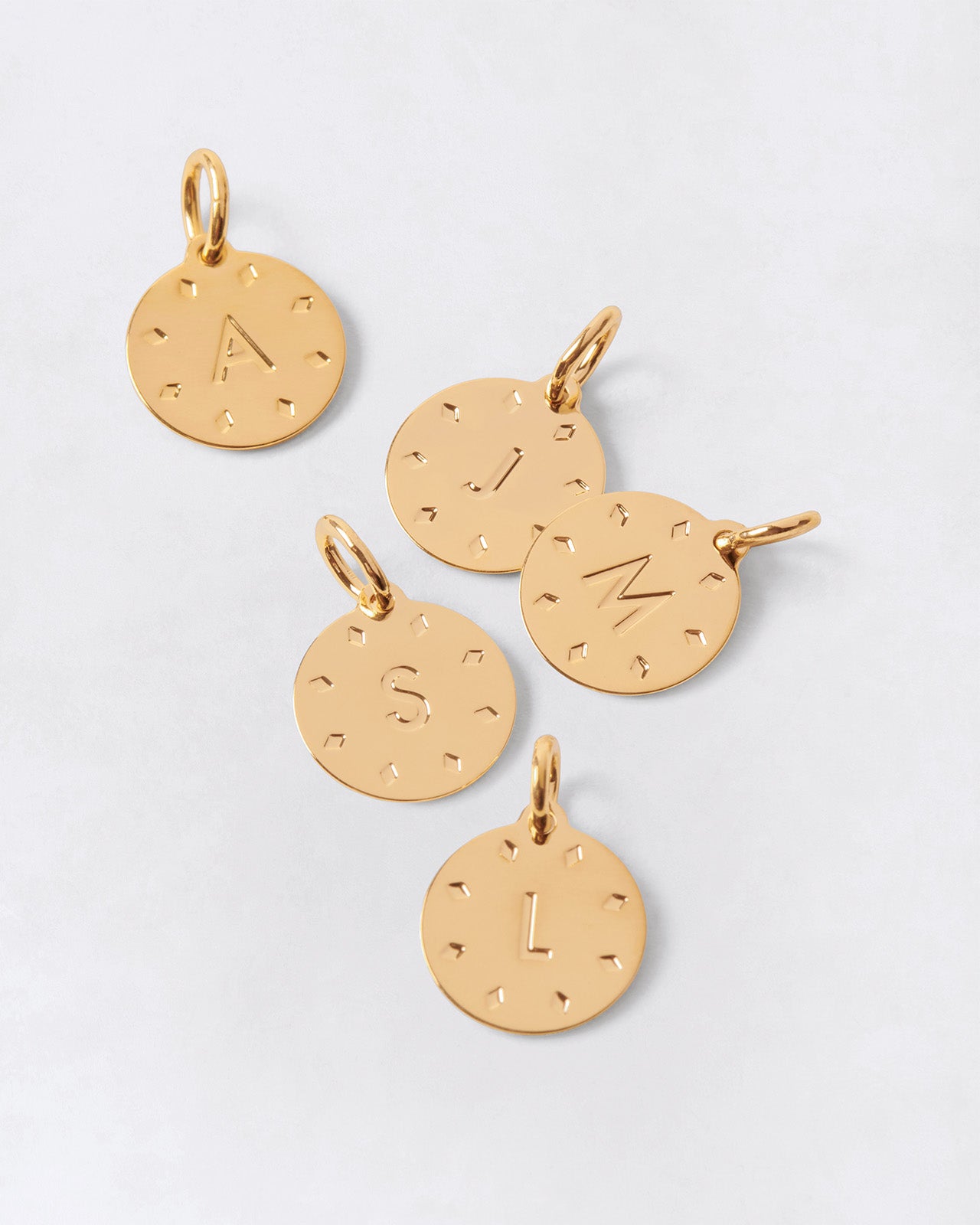 La médaille Initiale - dorée à l