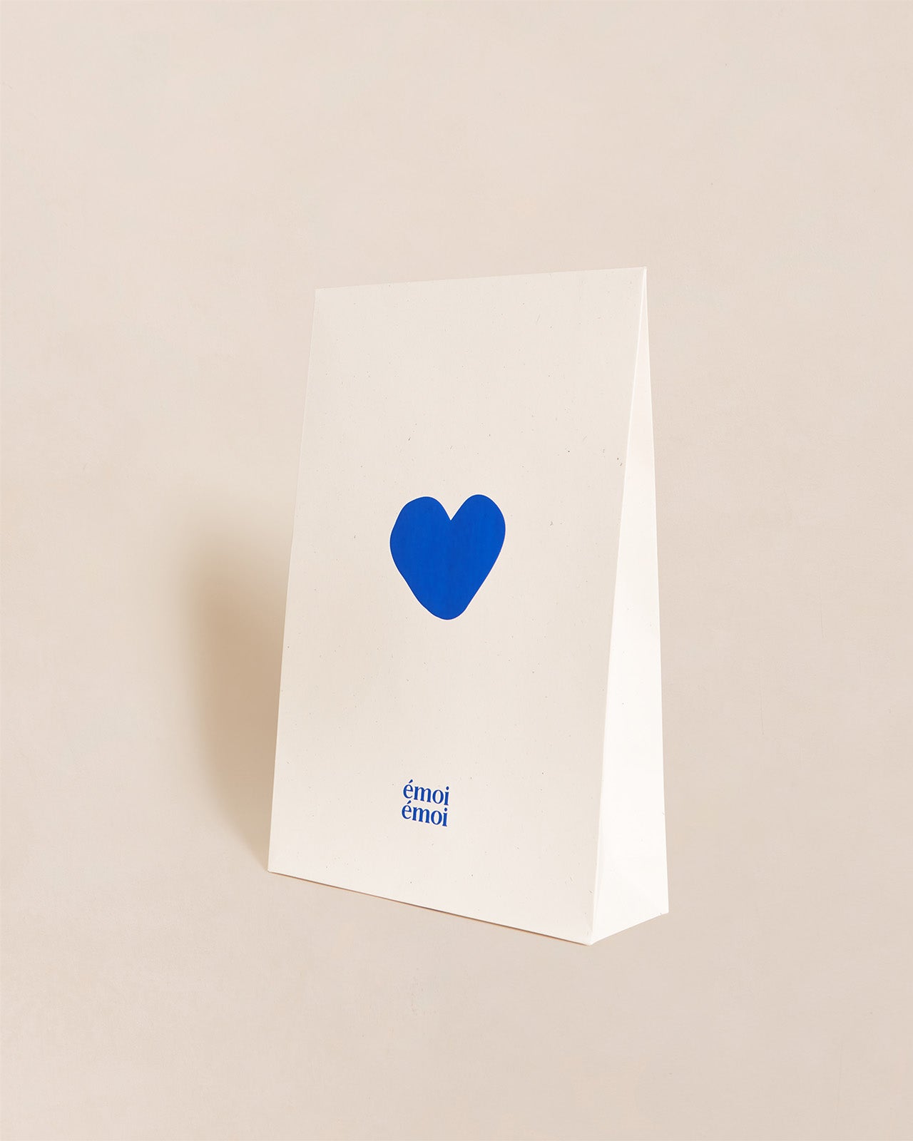 La petite pochette cadeau Coeur signature - 22 x 33 cm - crème