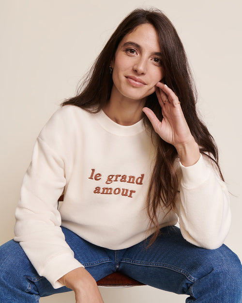 Le sweat Le grand amour femme en polaire recyclée crème – émoi émoi