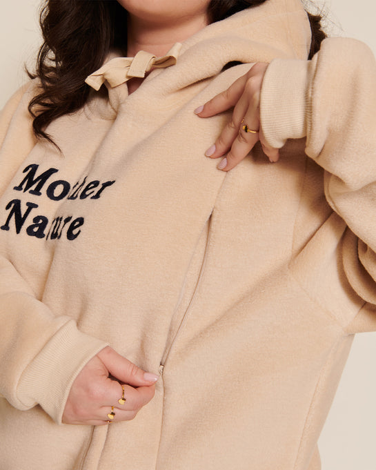 Le hoodie d allaitement Mother Nature en polaire recyclee latte emoi emoi