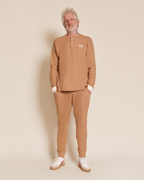 L'ensemble de pyjama Papy cool en coton bio nid d'abeille - praliné - émoi émoi   - 1 