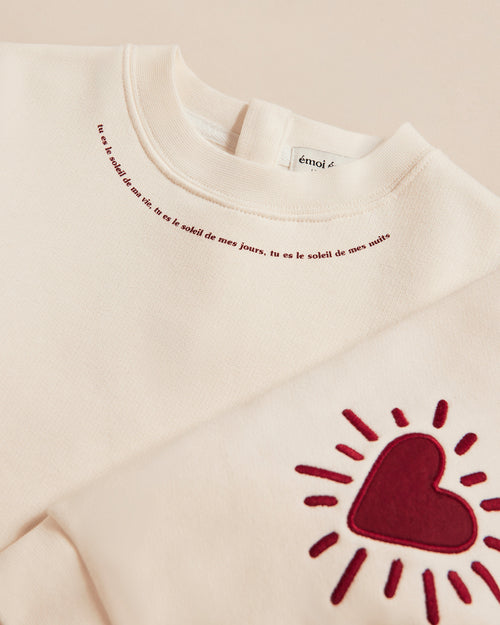 Le sweat Cœur solaire enfant avec coudières en coton bio - crème - émoi émoi   - 2 