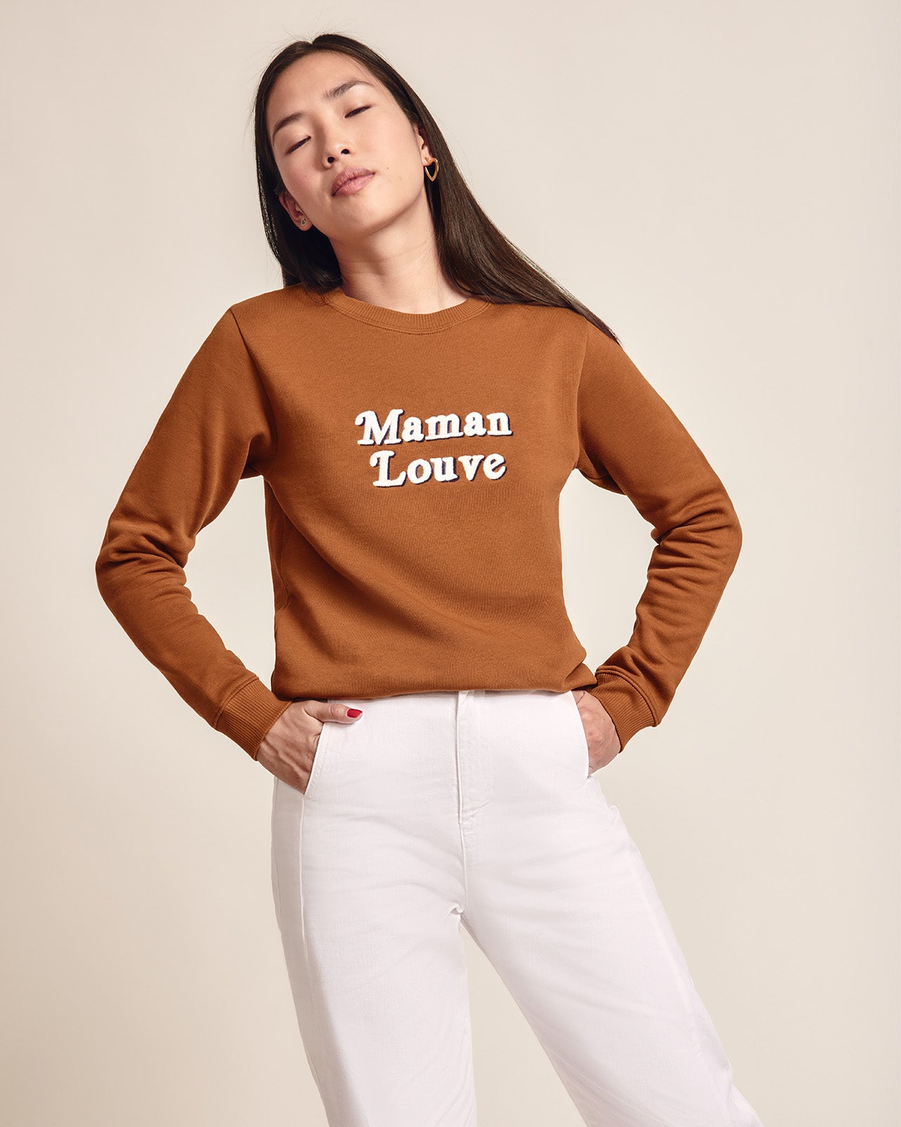 Le sweat Maman louve en coton bio - caramel