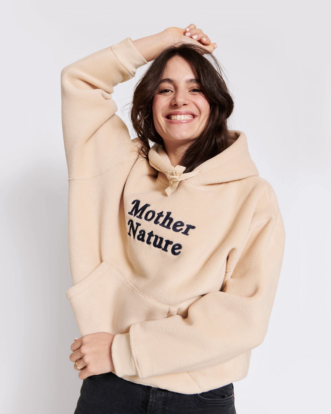 Le hoodie Mother Nature en polaire recyclée - beige