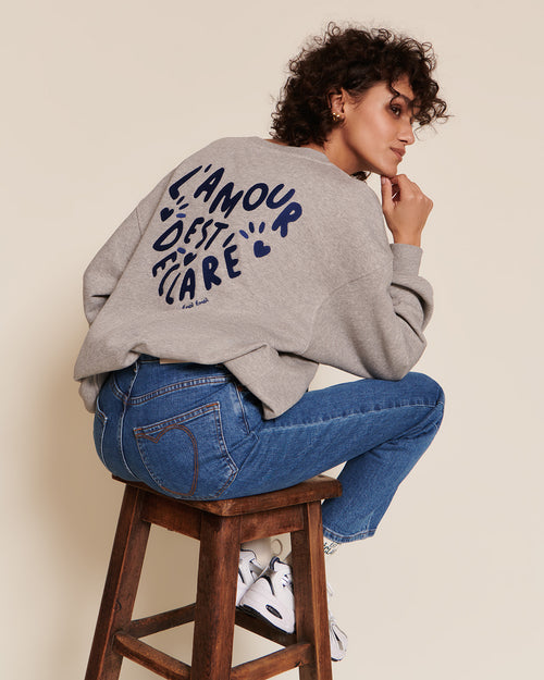 Le sweat L'amour est déclaré adulte en coton bio - gris chiné - émoi émoi   - 1 