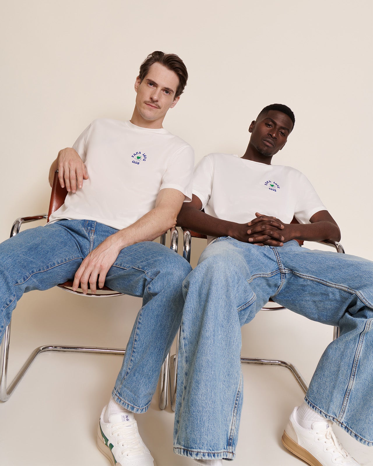 Le t-shirt Papa love club en coton bio - blanc