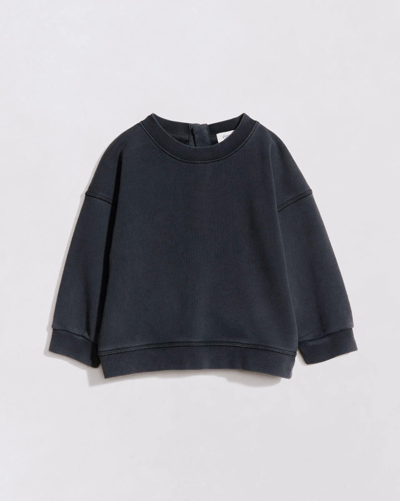 Le sweat Sammy en coton bio - garment dye stone washed