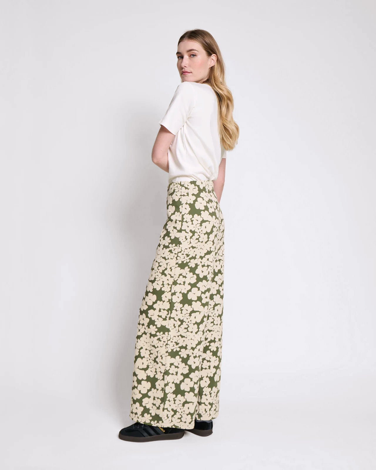 Le pantalon Pauline en coton bio - Fleurs sauvages