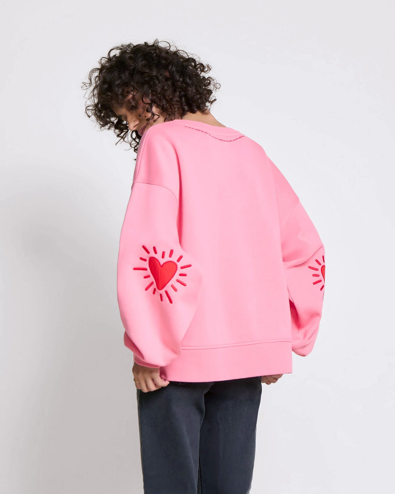 Le sweat Coeur solaire femme avec coudières en coton bio - rose