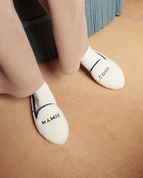 Les chaussons Mamie cool en laine bouclette - Angarde x émoi émoi - émoi émoi   - 4 