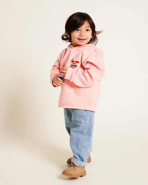 Le hoodie brodé Love forever enfant en coton bio - rose - émoi émoi   - 1 