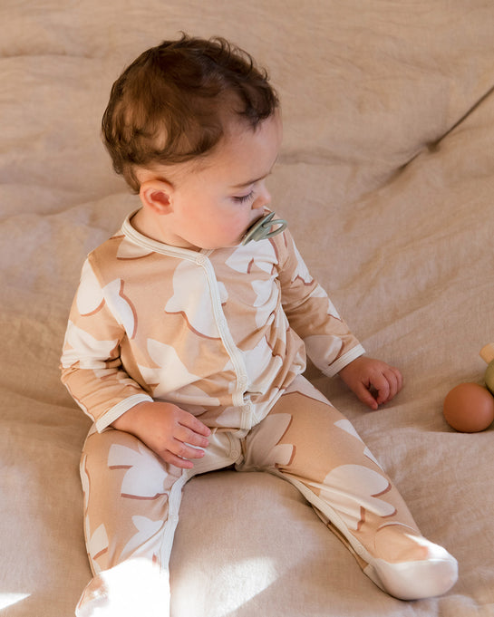 Le pyjama bébé Birds en tencel - latte – émoi émoi