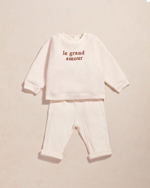 Le sweat enfant Le grand amour et le pantalon Lars crème - émoi émoi   - 1 