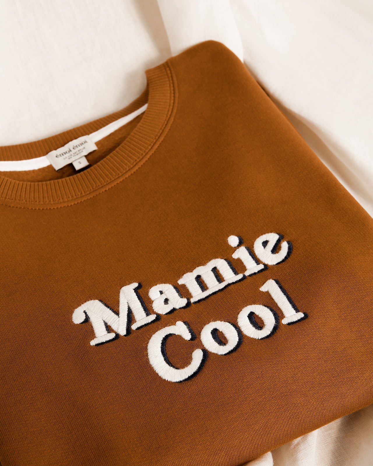 Le sweat Mamie cool en coton bio - caramel
